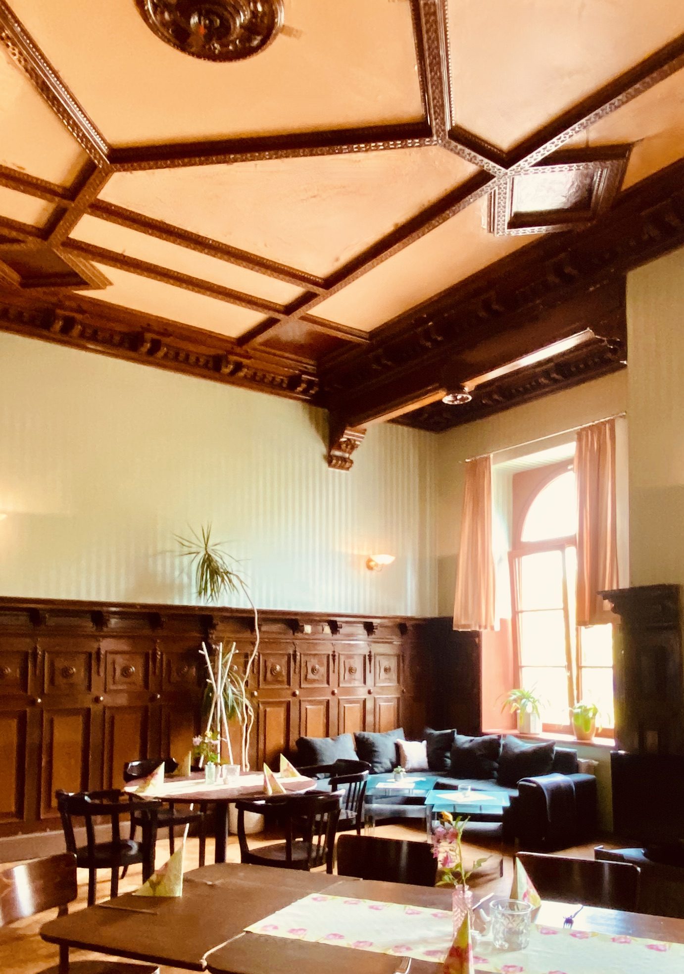 Villa Böckelmann — the panelled salon